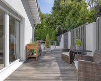 Westliche Terrasse (Esszimmer) 