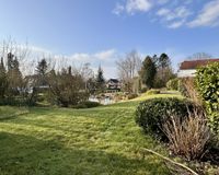 mit Blick in den Garten