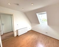 Erstes Zimmer im DG