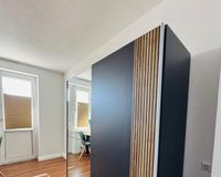 Kleiderschrank