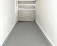 Einfahrt in die Halle