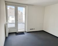 Büro zur Rückseite mit Balkon