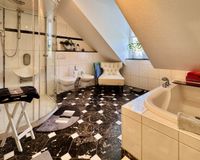 Badezimmer ensuite DG