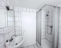 Tageslichtbad mit Dusche