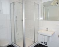 modernes Duschbad