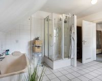 Erste Wohnung: Badezimmer
