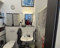 Gäste-WC mit Dusche