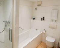  Dusch- / Wannenbad Obergeschoss