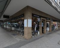 Schaufensterfont (insg. ca 24m)