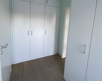 mit Zugang zur Ankleide