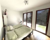 Schlafzimmer - Blick zum Garten