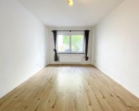 Kind / Arbeitszimmer